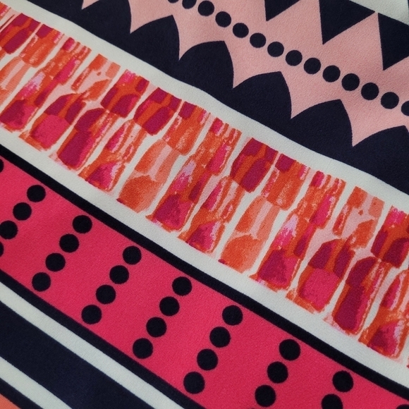 Vince Camuto Multicolor Geometric Print Sleeveless Tiered Shift Dress - Size 4 - Picture 8 of 10